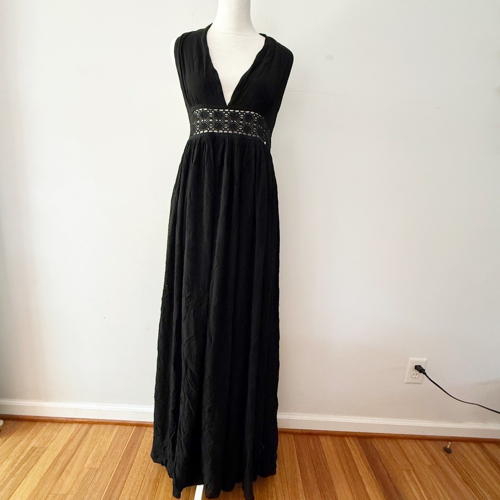 NWT Fashion Nova Maxi Dress Women L Black Halter Crochet Boho Summer Beach Party